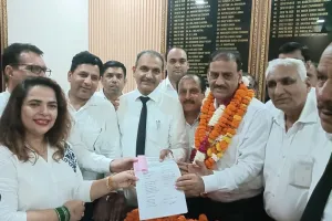 Gurugram News: गुरुग्राम बार एसोसिएशन चुनाव: चौधरी संतोख सिंह ने प्रधान पद के लिए दाखिल किया नामांकन