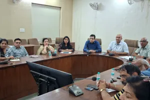 Faridabad News : स्वच्छता व्यवस्था एवं वर्तमान स्थिति को लेकर मास्टर ट्रेनर्स, गैर-सरकारी संगठनों आरडब्ल्यूए प्रतिनिधियों एवं सक्रिय वॉलंटियर्स के साथ निगम आयुक्त यशेंद्र सिंह ने किया इंटरैक्शन सेशन