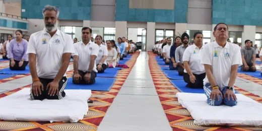 Palwal News : योग स्वस्थ जीवन का आधार- राजेश नागर