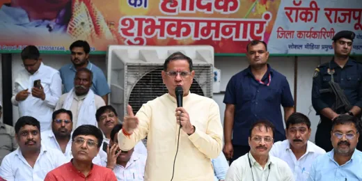 Faridabad News : मतदाता सत्यापन अभियान में कोई वैध मतदाता छूट न जाए : राजेश नागर