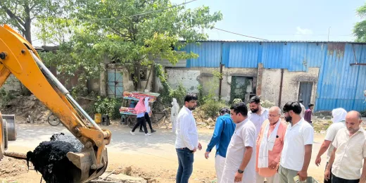 Gurugram news: मानेसर गांव को जल्द मिलेंगे 6 नए ट्यूबवेल, सीनियर डिप्टी मेयर ने दिए निर्देश