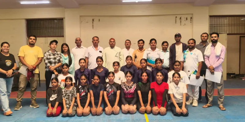 Palwal, News : अंतर्राष्ट्रीय योग दिवस के उपलक्ष में नेताजी सुभाषचंद्र बोस स्टेडियम में जिला योगासन प्रतियोगिता कराई