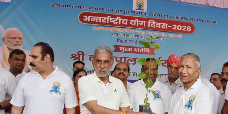 Palwal News : प्रधानमंत्री नरेंद्र मोदी ने देश और दुनिया के नागरिकों को योग से जोड़ने का किया काम, बोले केंद्रीय मंत्री कृष्णपाल गुर्जर