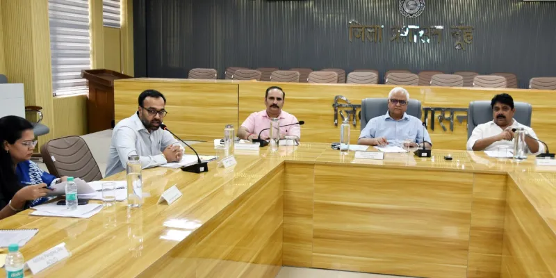 Nuh Mewat News: आयुक्त संजय जून ने की एमडीए की 34वीं गवर्निंग बॉडी की बैठक में विकास कार्यों की समीक्षा*