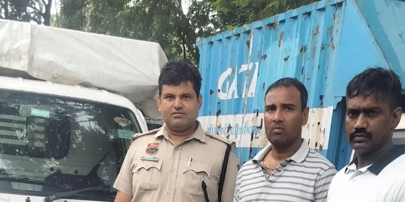 Rewari News: थाना सदर पुलिस ने पकड़ी 150 पेटी अवैध शराब 