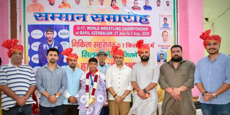 Gurugram News : विश्व कुश्ती चैंपियनशिप में "रजत" जितने वाली निकिता के सम्मान में जुटा शहर 
