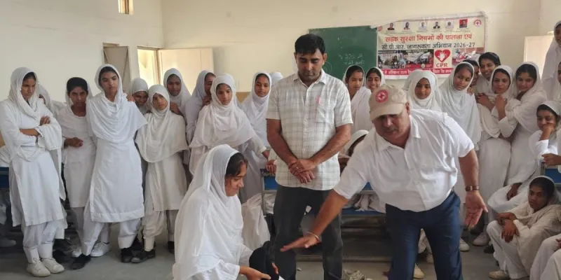 Nuh Mewat News: हेलमेट और सीट बेल्ट का प्रयोग जीवन रक्षा के लिए जरूरी : उपायुक्त अखिल पिलानी