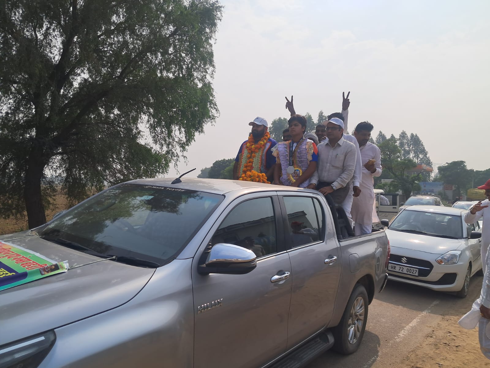 एशियन यूथ गेम्स में सिल्वर मेडल जीतकर पहुंची ओशीन डाटा का हुआ भव्य स्वागत