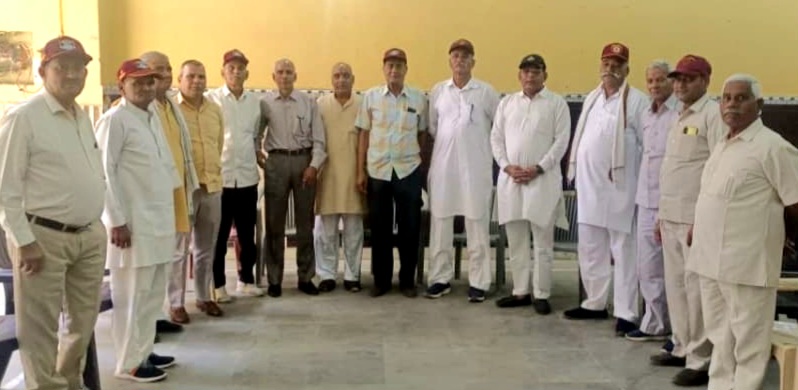 दीपावली मिलन समारोह में उठाई मांगें