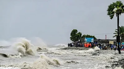 Cyclone Senyar: तमिलनाडु, आंध्र प्रदेश और केरल में भारी बारिश की चेतावनी, IMD ने जारी किया अलर्ट