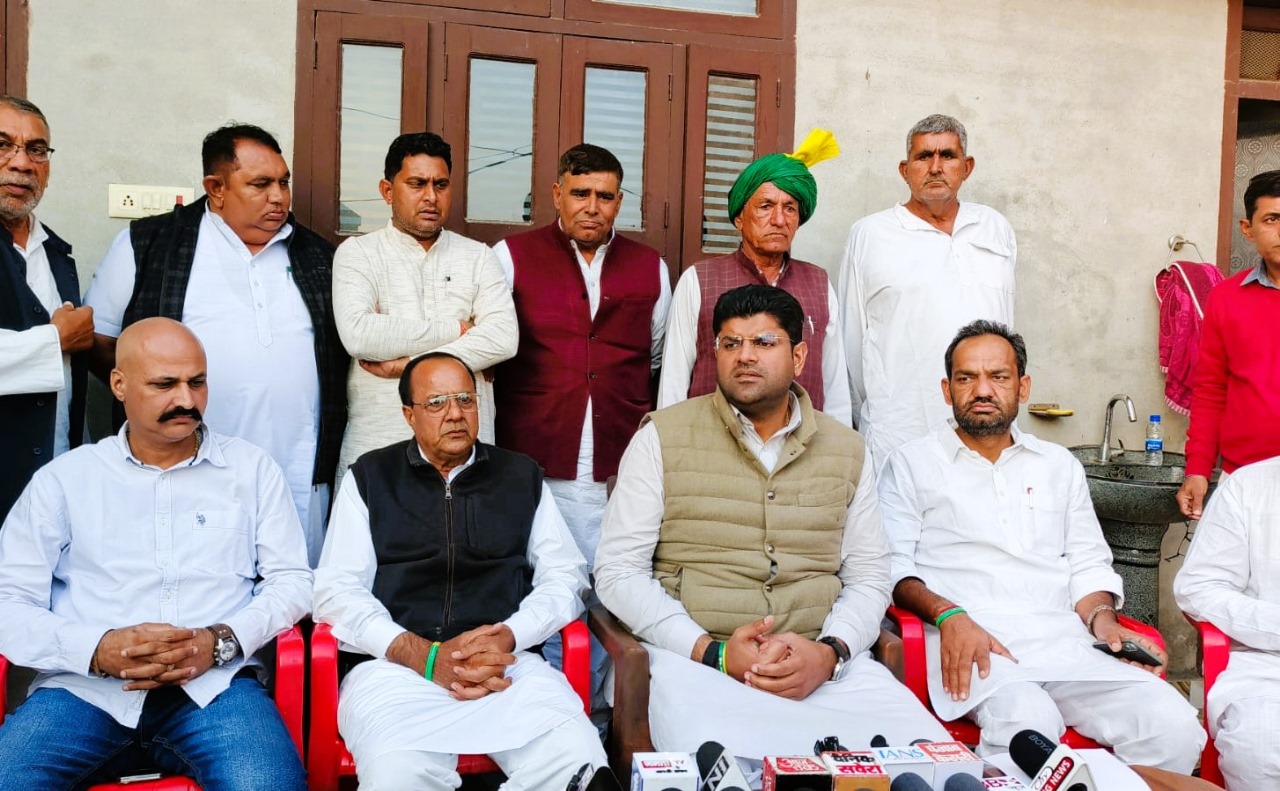 एमडीयू रोहतक की नैक रैंकिंग खत्म होने के लिए वाइस चांसलर जिम्मेदार - दुष्यंत चौटाला