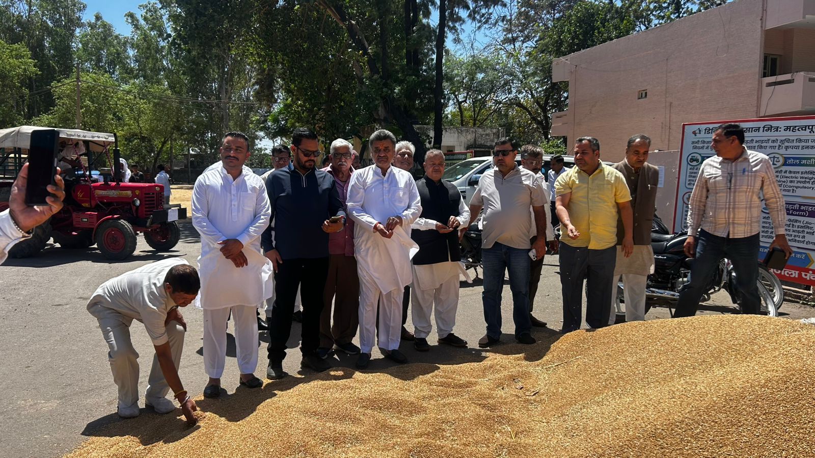 किसानों की समस्याओं की अनदेखी कर रही बीजेपी सरकार- चंद्रमोहन