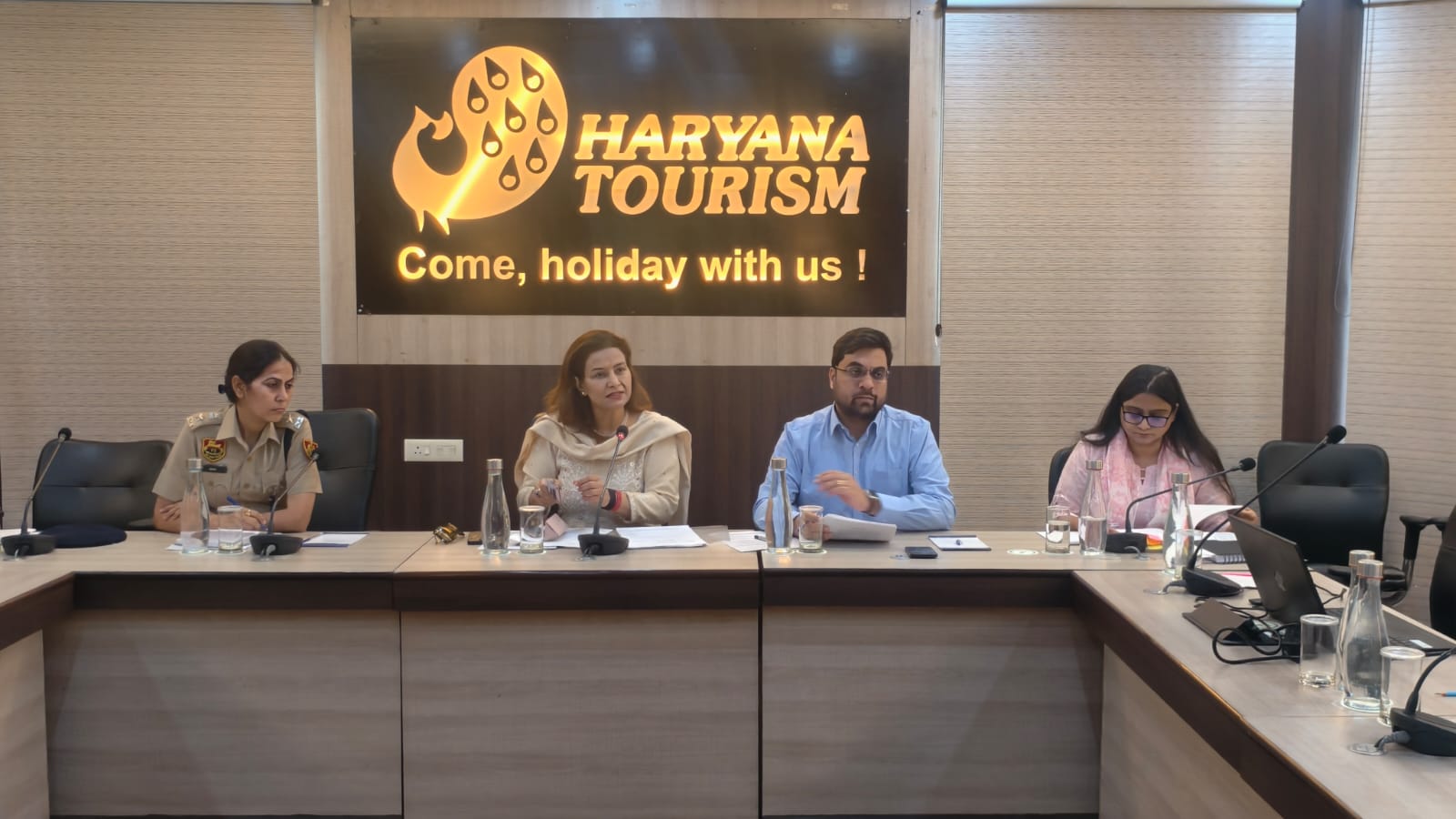 26 अप्रैल को जिला फरीदाबाद में  80 केन्द्रों पर 2 शिफ्टों में आयोजित की जाएगी एचसीएस की लिखित परीक्षाएं : डॉ सोनिया