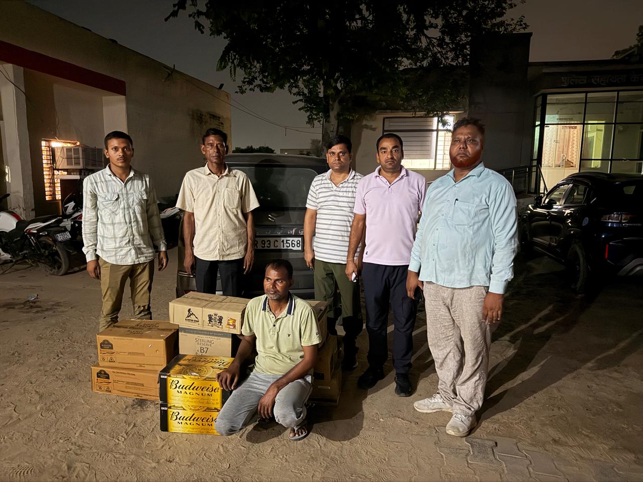 Nuh Mewat News: नगीना में शराब तस्कर चढ़ा पुलिस के हत्थे, भारी मात्रा में अंग्रेजी शराब व बीयर बरामद