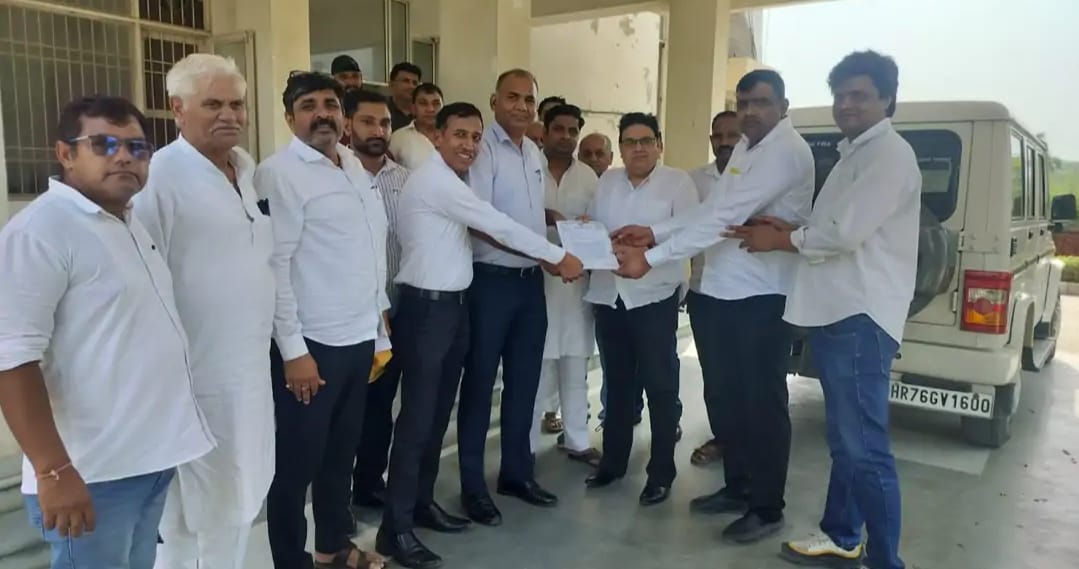 Farukhnagar News: फरुखनगर तहसील में तीन माह से इंतकाल लंबित, लोगों ने सौंपा ज्ञापन
