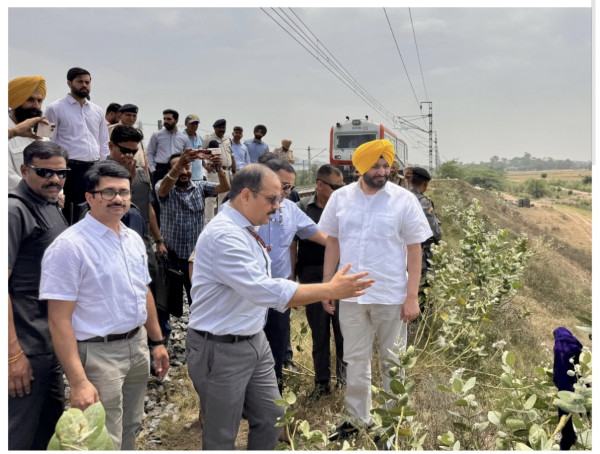 रेलवे ईडीएफसी के साथ 24 घंटे की गश्त तेज करेगा, ड्रोन निगरानी शुरू की जाएगी: श्री रवनीत सिंह, रेल राज्य मंत्री एवं खाद्य प्रसंस्करण उद्योग राज्य मंत्री
