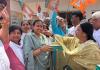 बंगाल में कमल खिलने पर जिला रेवाड़ी भाजपा ने मनाया जश्न 