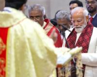 प्रधानमंत्री मोदी ने चर्च में भाग लिया, दी क्रिसमस की शुभकामनाएं