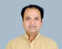 गरीब व मध्यमवर्गीय विरोधी और अमीर हितैषी है बजट : सुमित गौड़