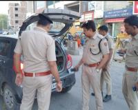 पुलिस की सीलिंग प्लान के तहत नाकाबंदी, 101 वाहनों के काटे चालान व 3 किए इंपाउंड 