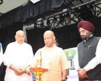 मुख्यमंत्री ने उत्तर प्रदेश कृषि वैज्ञानिक सम्मान योजना (2025-26) के तहत 15 वैज्ञानिकों को किया सम्मानित