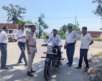 एसपी के आदेशों का होने लगा असर, पटाखा बजाने वाली बुलेट बाइक का 33 हजार रुपये का किया चालान ‌
