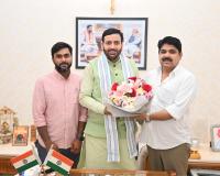 विधायक ने मुख्यमंत्री से मिलकर हथीन के विकास कार्यों की समीक्षा की,क्षेत्र में दस लाइब्रेरी बनाई जाएगीं