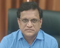 तावडू एसडीएम का अपने ही दफ्तर पर 'सर्जिकल स्ट्राइक, बिना वर्दी मिले दो कर्मचारी, मौके पर ही काटा वेतन!