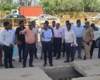 फरीदाबाद में जलभराव और सीवरेज प्रबंधन को लेकर डीसी आयुष सिन्हा ने किया ग्राउंड जीरो पर निरीक्षण, अधिकारियों को दिए निर्देश