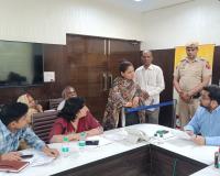 आमजन की समस्याओं का त्वरित समाधान प्रशासन की प्राथमिकता : डीसी आयुष सिन्हा