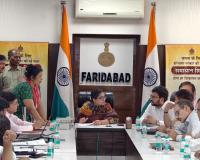 Faridabad news : सरकारी योजनाओं या विभागों से जुड़ी किसी भी समस्या के लिए निःसंकोच 'समाधान शिविर' आएं नागरिक : एडीसी अंजलि श्रोत्रिया