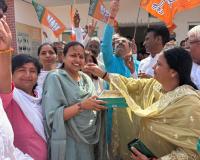 बंगाल में कमल खिलने पर जिला रेवाड़ी भाजपा ने मनाया जश्न 