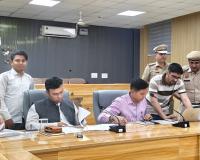 Nuh mewat News: समाधान शिविर में अधिकारियों ने सुनीं आमजन की समस्याएं, त्वरित निपटान के दिए निर्देश