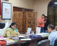 एडीसी अंजलि श्रोत्रिया ने की पीएम स्वनिधि योजना की समीक्षा; लंबित आवेदनों को जल्द निपटाने के दिए निर्देश