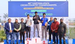 निशांत करहाना फरीदाबाद ने 6 किलोमीटर दौड़ में जीता स्वर्ण पदक।