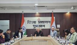 टूटी सड़कों की शिकायतों पर जीएमडीए नगर निगम गंभीर नहीं 