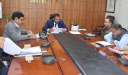 उपायुक्त अखिल पिलानी ने की विभिन्न विकास कार्यों की प्रगति की समीक्षा