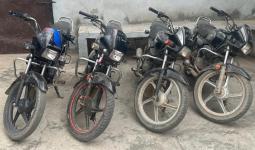 चोरी की चार बाइकों के साथ आरोपी गिरफ्तार 