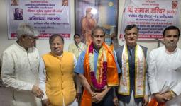 औद्योगिक और सामाजिक विकास के संगम सुरेंद्र कुमार आर्य का भव्य अभिनंदन