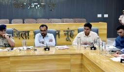 Nuhmewat News: जिले में अवैध खनन पर सख्ती, 9.17 लाख रुपए जुर्माना वसूला : उपायुक्त अखिल पिलानी