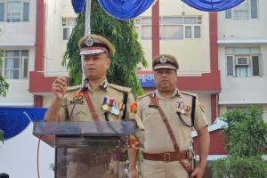 पंचकुला पुलिस लाइन में शहीद पुलिस जवानों को दी श्रद्धांजलि 
