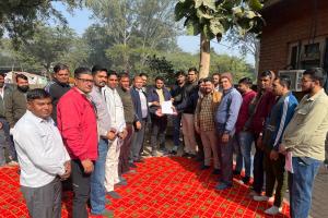 मॉडर्न ऑनलाइन ट्रांसफर नीति के विरोध में सांकेतिक भूख हड़ताल  