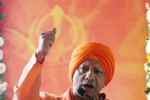 इतिहास उन्हीं का बनता है जिनके मन में त्याग और बलिदान का भाव होः मुख्यमंत्री                 