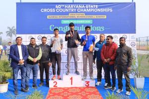 निशांत करहाना फरीदाबाद ने 6 किलोमीटर दौड़ में जीता स्वर्ण पदक।