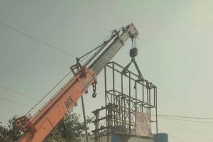 अवैध यूनिपोल के खिलाफ मानेसर निगम की कार्रवाई, 25 यूनिपोल जब्त