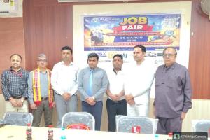 एसडीआईएमटी में भव्य जॉब फेयर, सैकड़ों छात्रों को रोजगार के अवसर