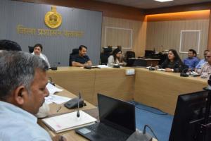 नागरिक सोशल मीडिया के जरिए जिला प्रशासन से कर सकते हैं संपर्क : उपायुक्त डा. हरीश कुमार वशिष्ठ