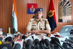 मेवात में फूहड़ और अश्लील गानों पर चलेगा डंडा, एसपी अर्पित जैन के सख्त एक्शन का लोगों ने किया स्वागत