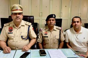 17 वर्षीय लापता बच्चे को परिजनों से मिलाया ।