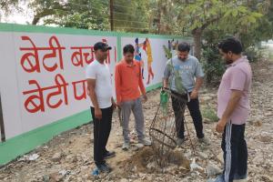 मिशन प्रकृति बचाओ पर्यावरण सचेतक सेवा ट्रस्ट पलवल ने साइकिल सैर - पेड़ों की खैर' अभियान चलाया